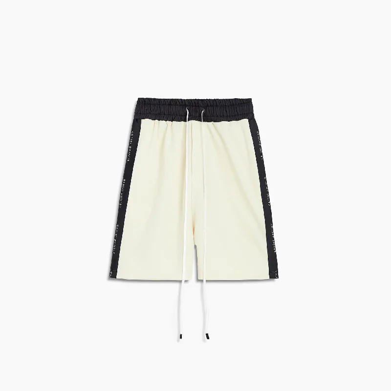 classic gym short / ivory + black