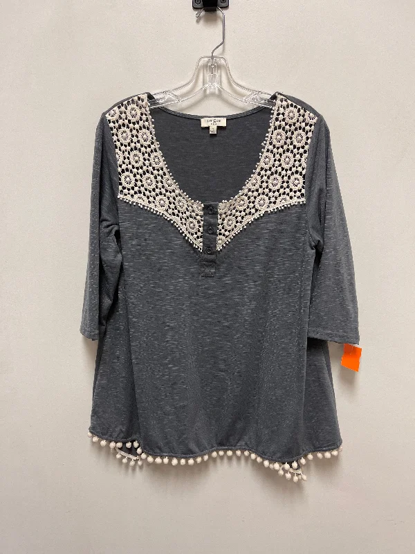 Top Long Sleeve By Umgee In Grey, Size: S