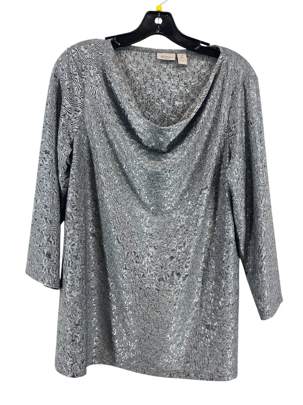 Top Long Sleeve By Chicos In Grey, Size: L