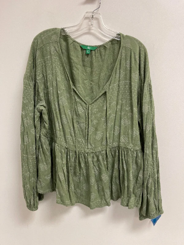 Top Long Sleeve By Dip In Green, Size: Xl