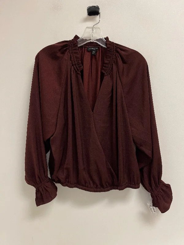 Top Long Sleeve By Banana Republic In Red, Size: Xs